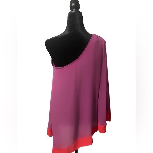 Allen B. One shouldered purple and red tunic. Great condition! Very flattering - Picture 2 of 5